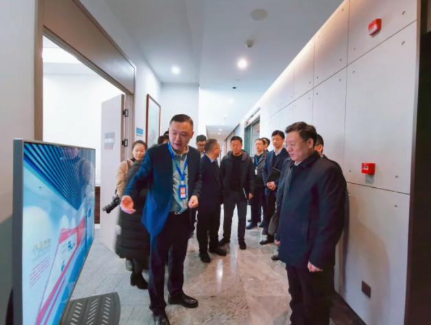 杭州市委常委、拱墅區區委書記朱建明一行蒞臨中奧科技調研考察